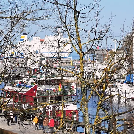 Fynbos Am Alten Strom, Strandnah & Dachterrasse Apartment Rostock