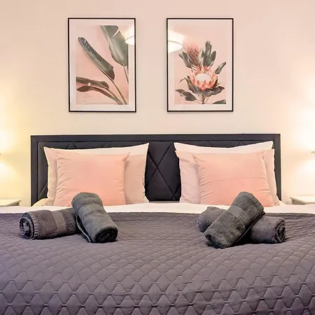 Fynbos Am Alten Strom, Strandnah & Dachterrasse روستوك